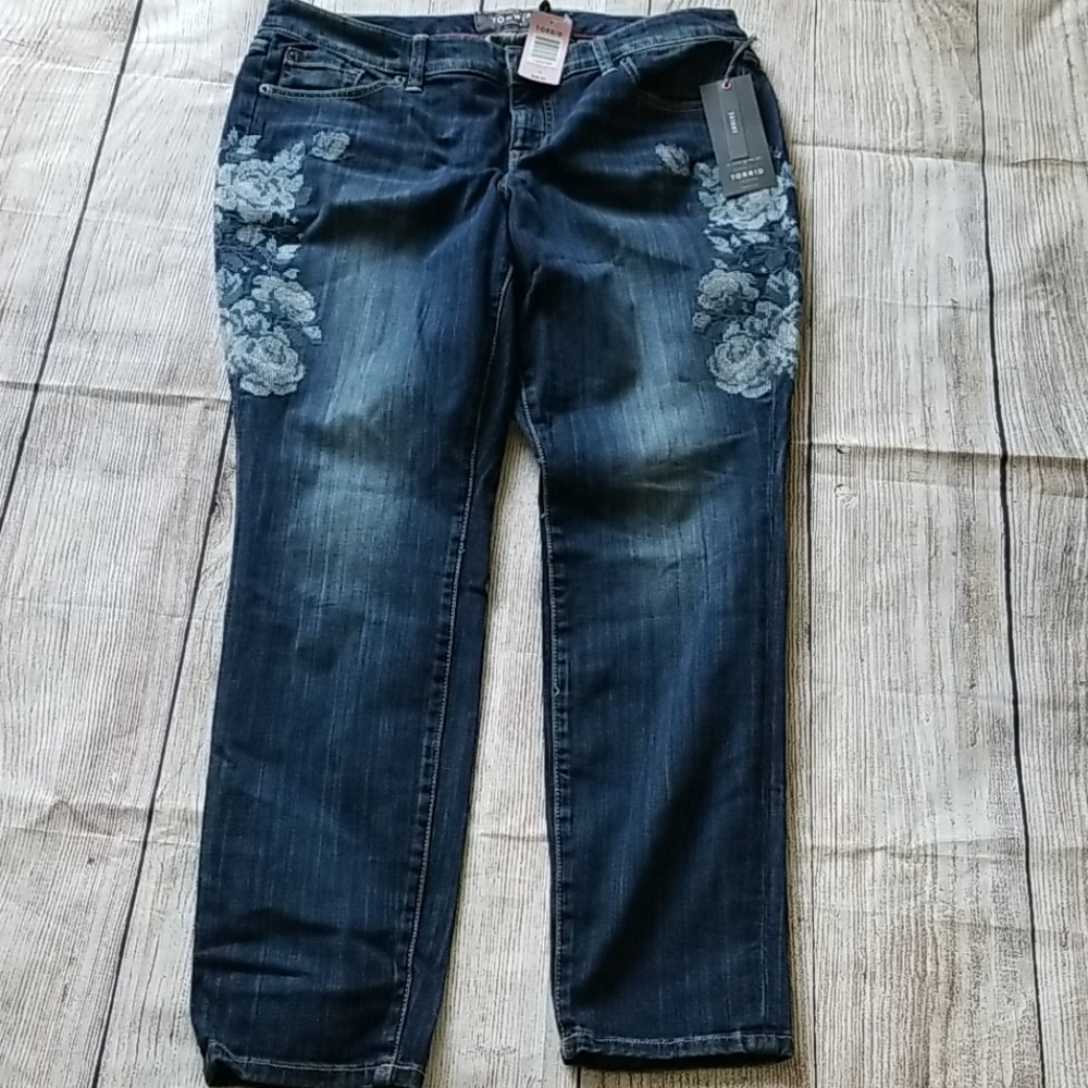 Torrid Jeans - Picture 3 of 5